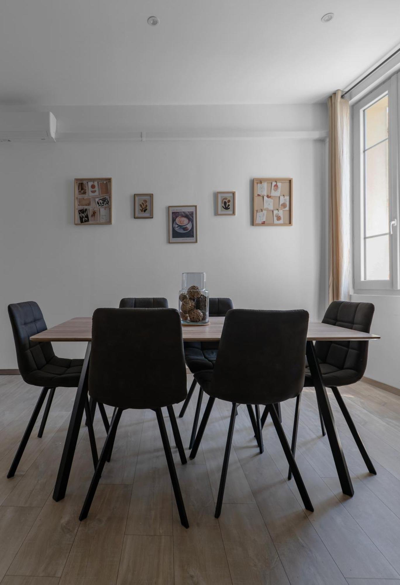Le Ravy - Appartement Design, 2 Chambres, Centre Ville 维琪 外观 照片